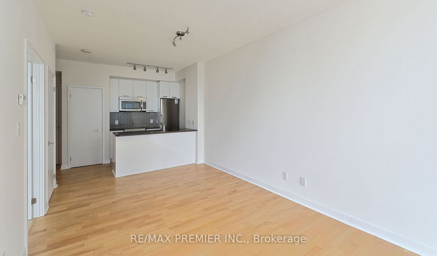 295 Adelaide St W, unit 4010 for sale - image #8