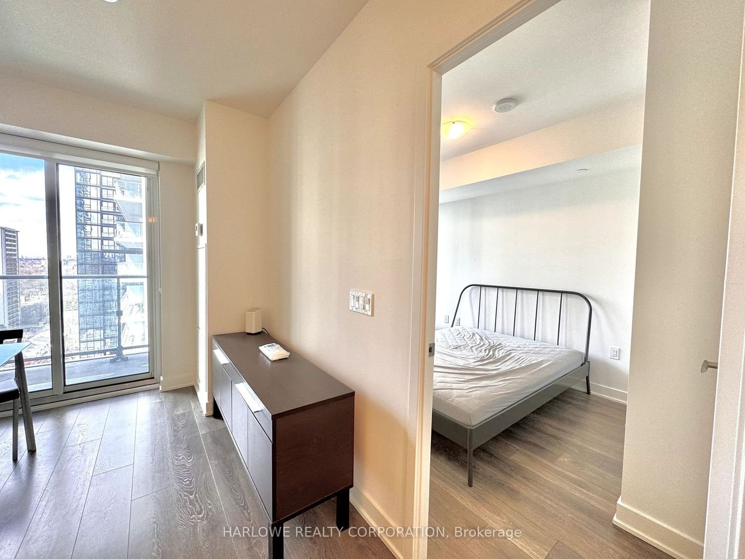 195 Redpath Ave, unit 1613 St for rent - image #8