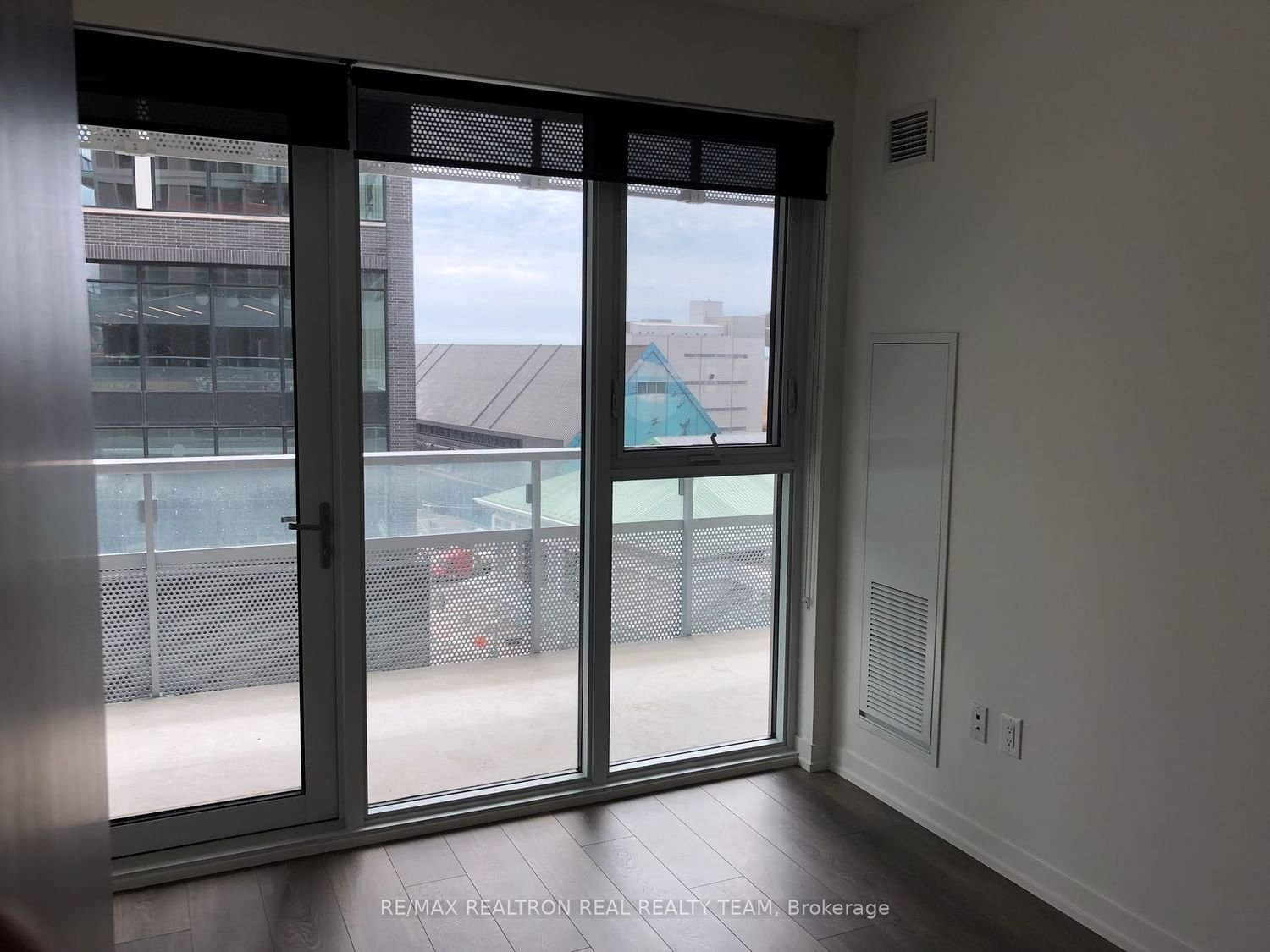 15 Lower Jarvis St, unit 604 for rent - image #11