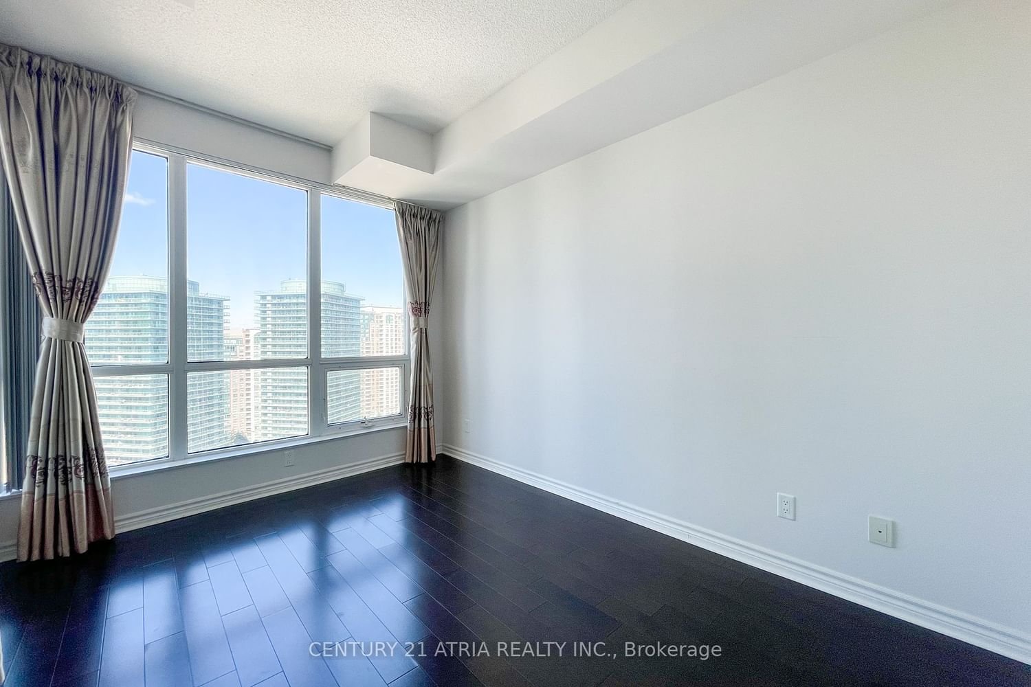 18 Holmes Ave, unit 1907 for rent - image #13