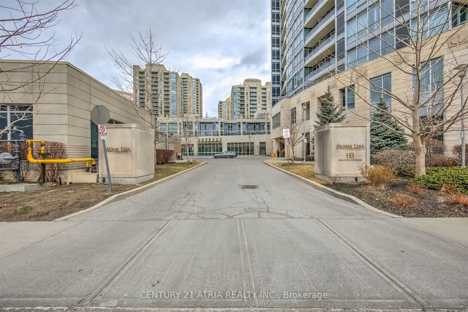 18 Holmes Ave, unit 1907 for rent - image #20