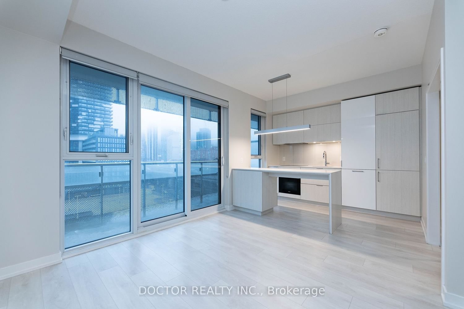 15 Lower Jarvis St, unit 507 for sale - image #5