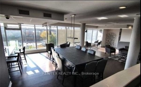 55 East Liberty St, unit 205 for rent - image #6