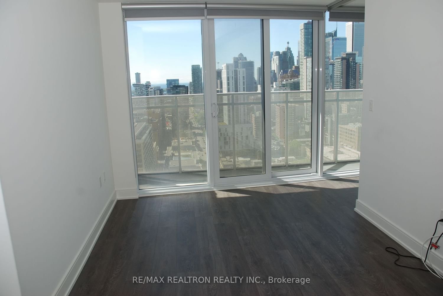 89 Mcgill St, unit 2810 for rent - image #4