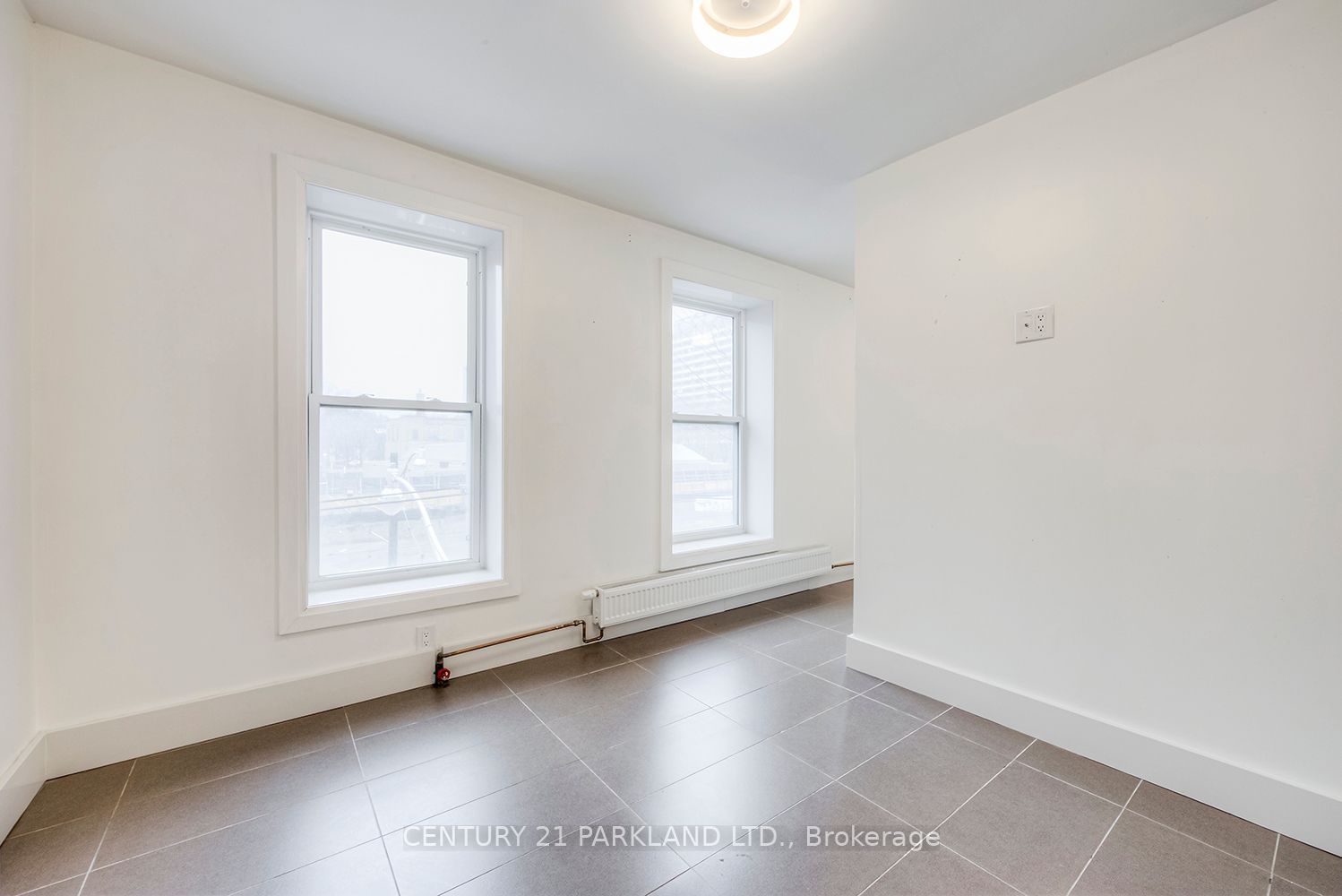 213 Queen St E, unit 6 for rent - image #15