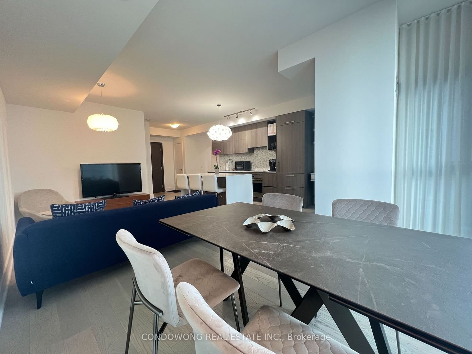 1 Yorkville Ave, unit 3801 for rent - image #5