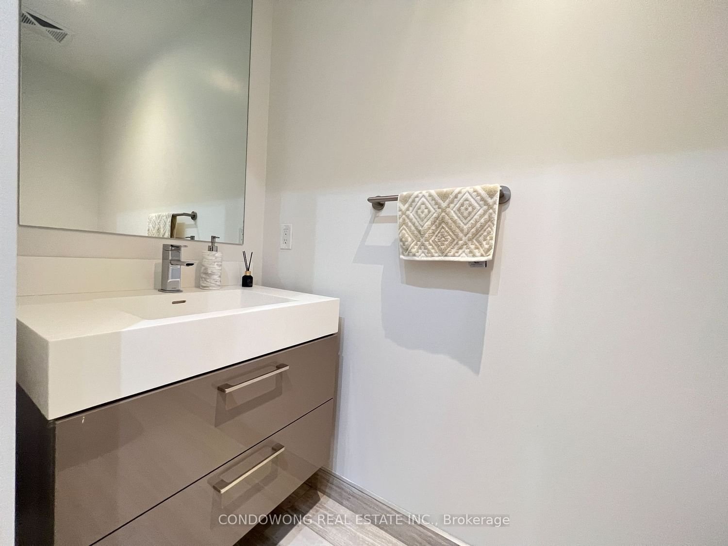 1 Yorkville Ave, unit 3801 for rent - image #8