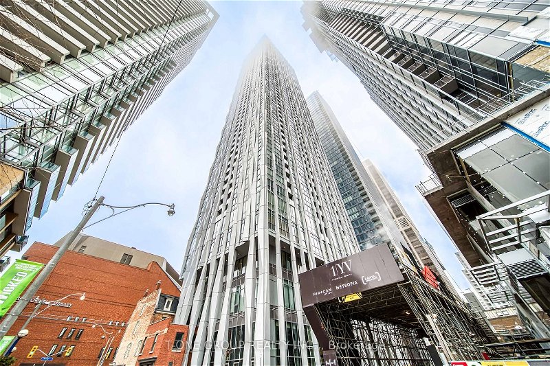 1 Yorkville Ave, unit 1604 for sale - image #1