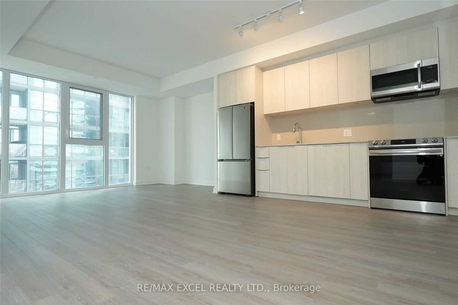 357 King St W, unit 1509 for rent - image #3