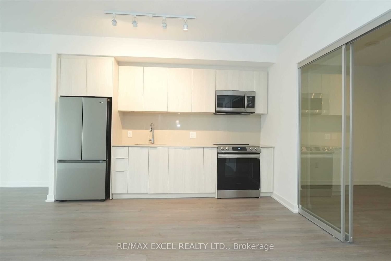 357 King St W, unit 1509 for rent - image #6