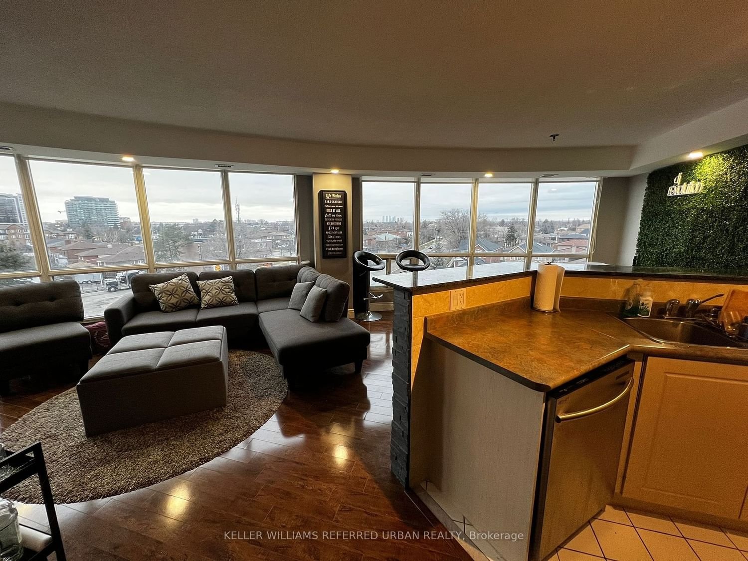 906 Sheppard Ave W, unit 510 for rent - image #4