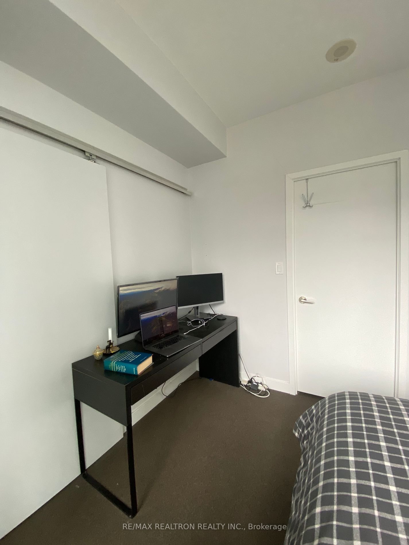 126 Simcoe St, unit 1505 for rent - image #7