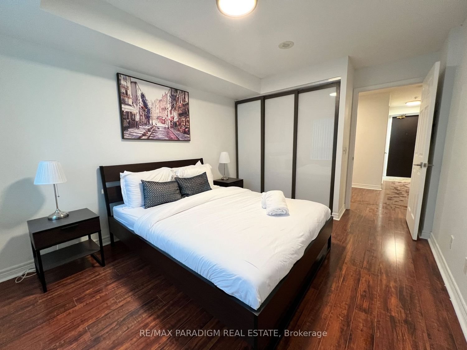 30 Grand Trunk Cres, unit 3505 for rent - image #11
