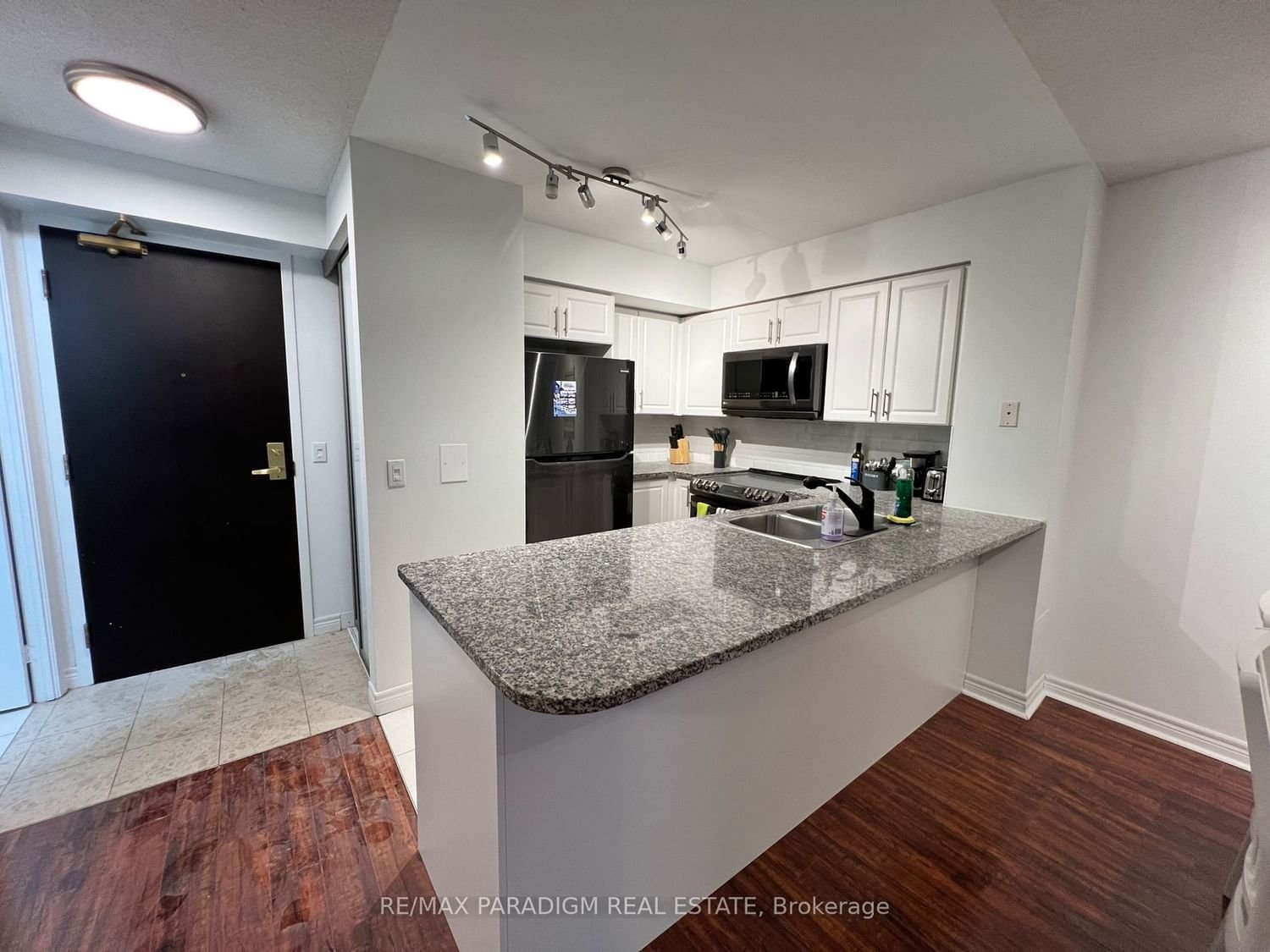30 Grand Trunk Cres, unit 3505 for rent - image #3