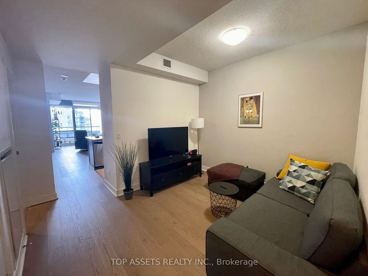 438 King St W, unit 1108 for rent - image #3