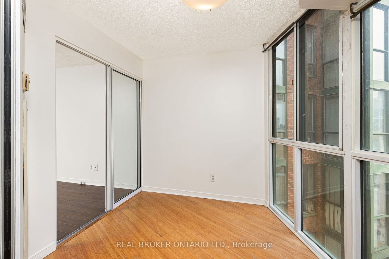 801 King St W, unit 801 for rent - image #15