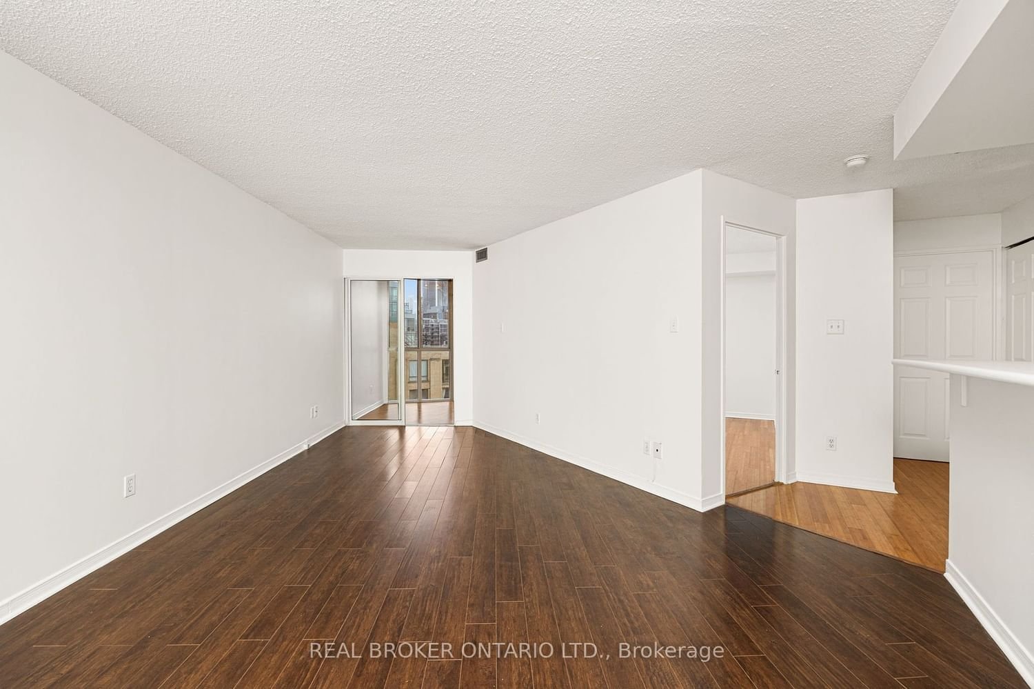 801 King St W, unit 801 for rent - image #8