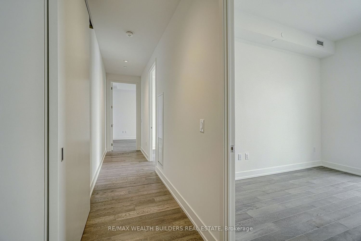15 Lower Jarvis St, unit 4201 for rent - image #7