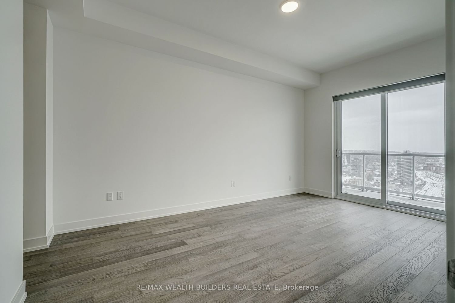 15 Lower Jarvis St, unit 4201 for rent - image #8
