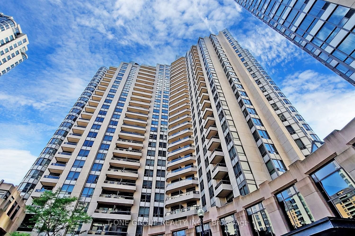 15 Northtown Way, unit 716 for sale - image #8