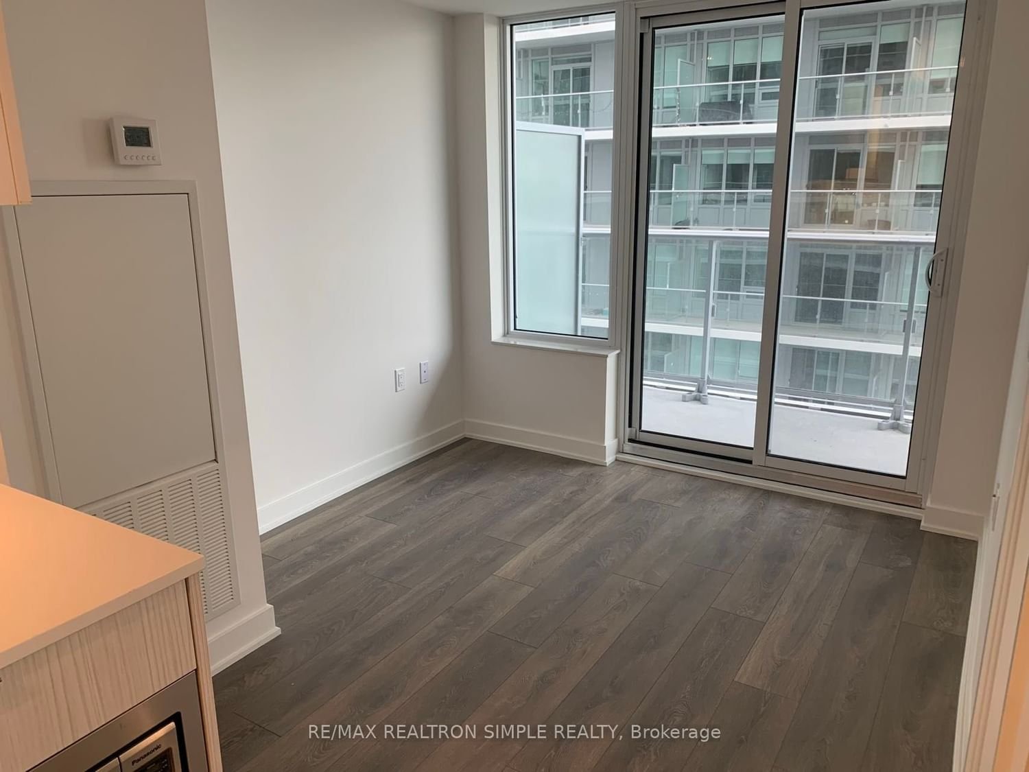 195 Redpath Ave, unit 2802 for rent - image #4