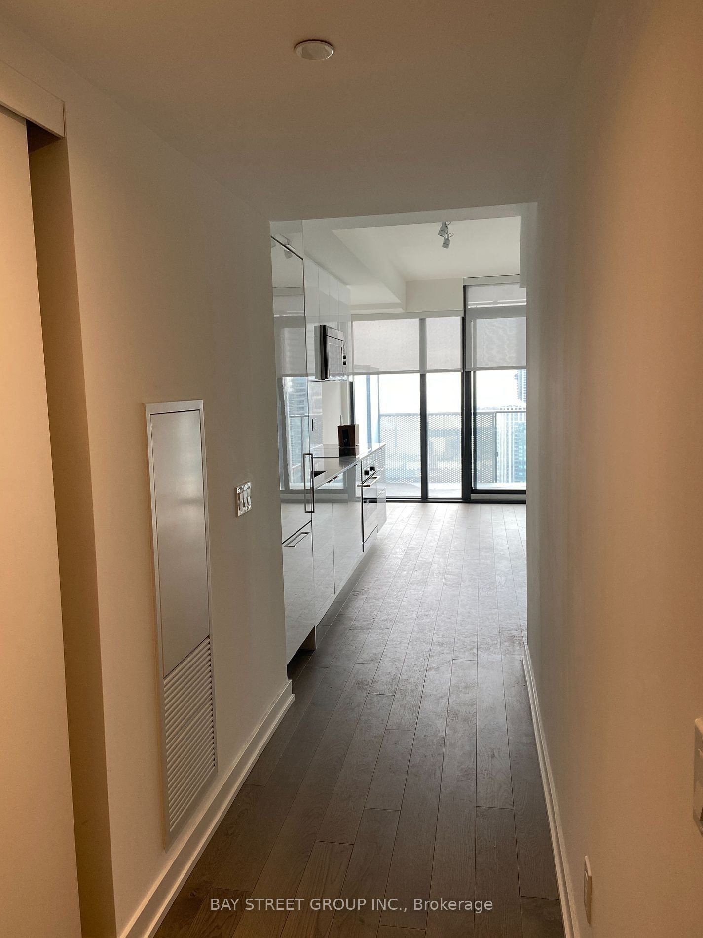 20 Lombard St, unit 3604 for rent - image #3