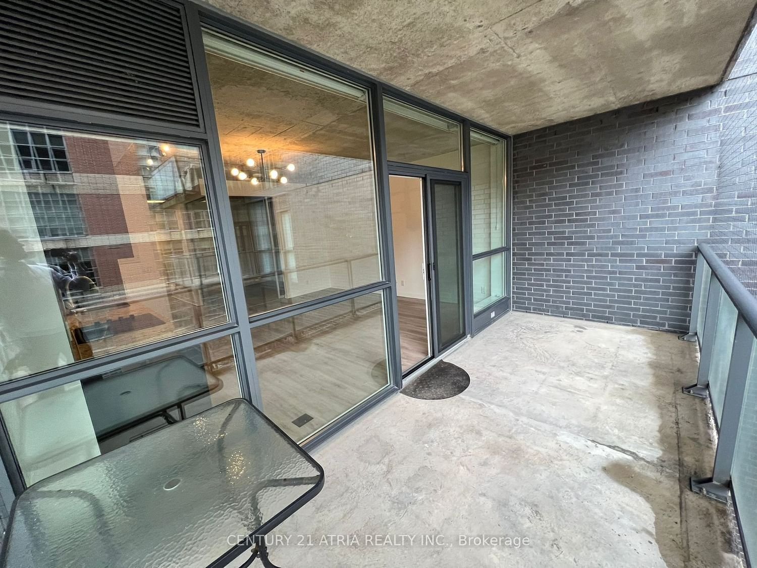 478 King St W, unit 302 for rent - image #16