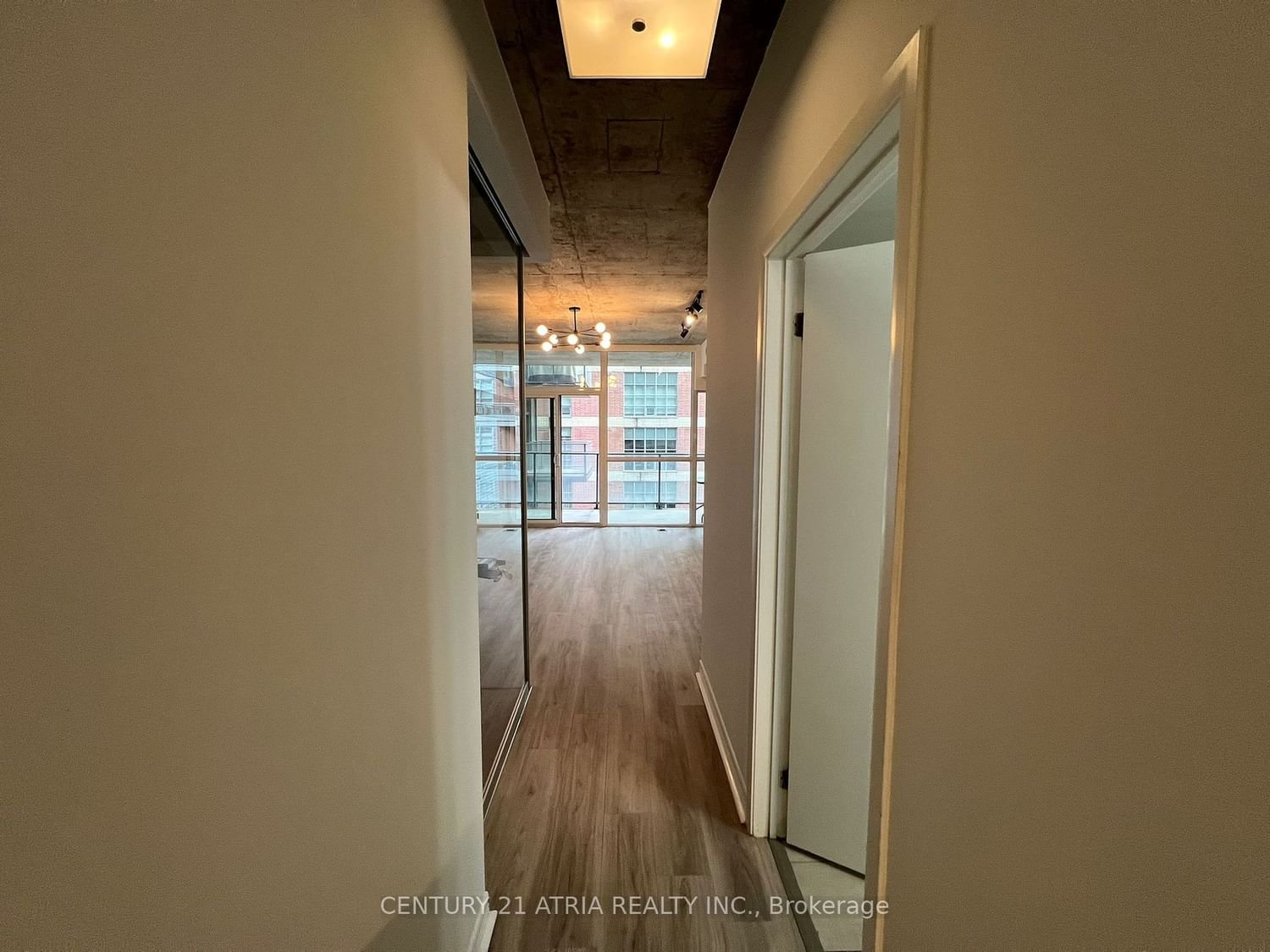 478 King St W, unit 302 for rent - image #8