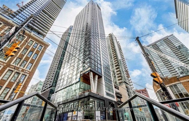 357 King St W, unit 3208 for rent - image #1