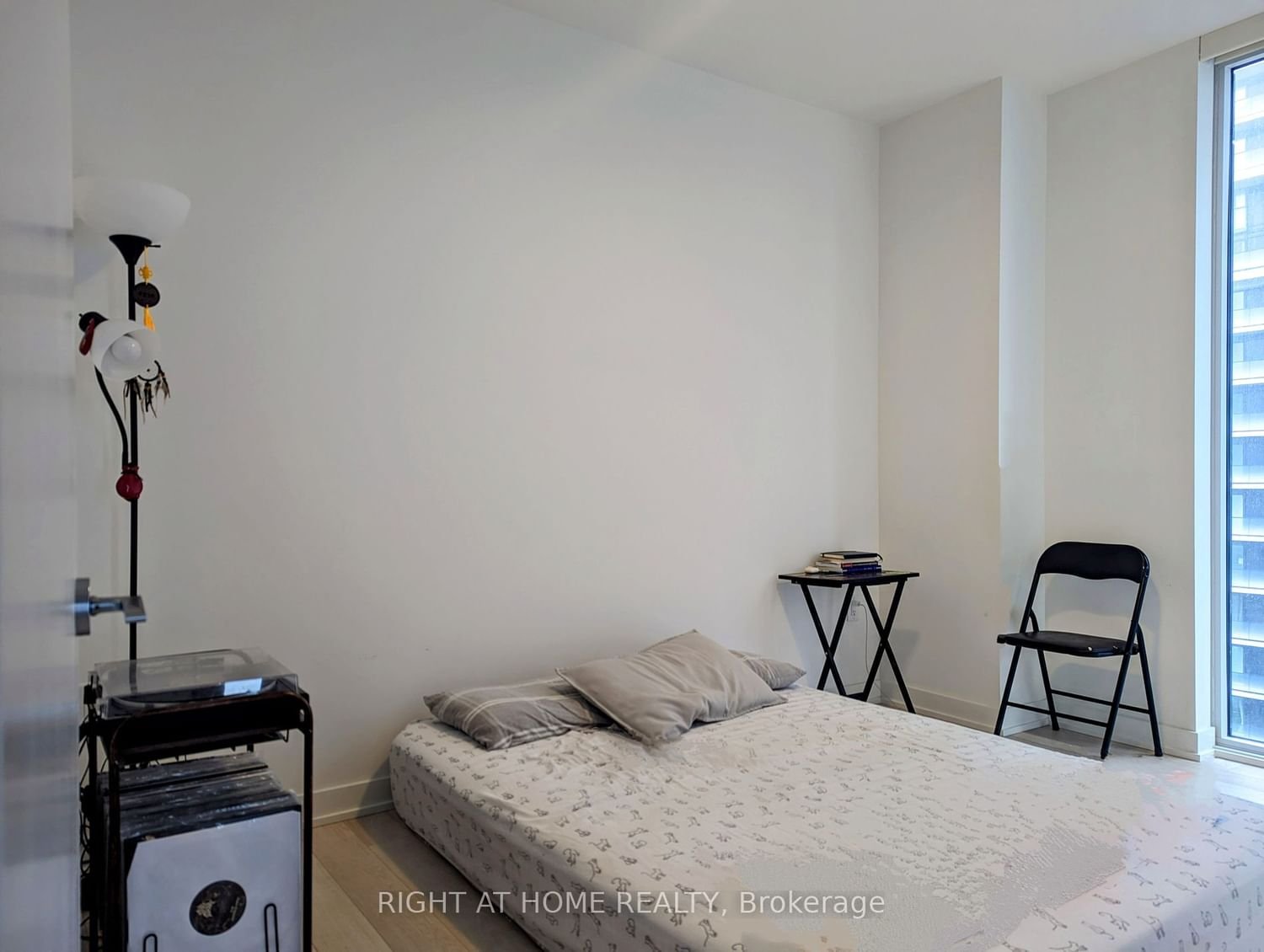 357 King St W, unit 3208 for rent - image #12