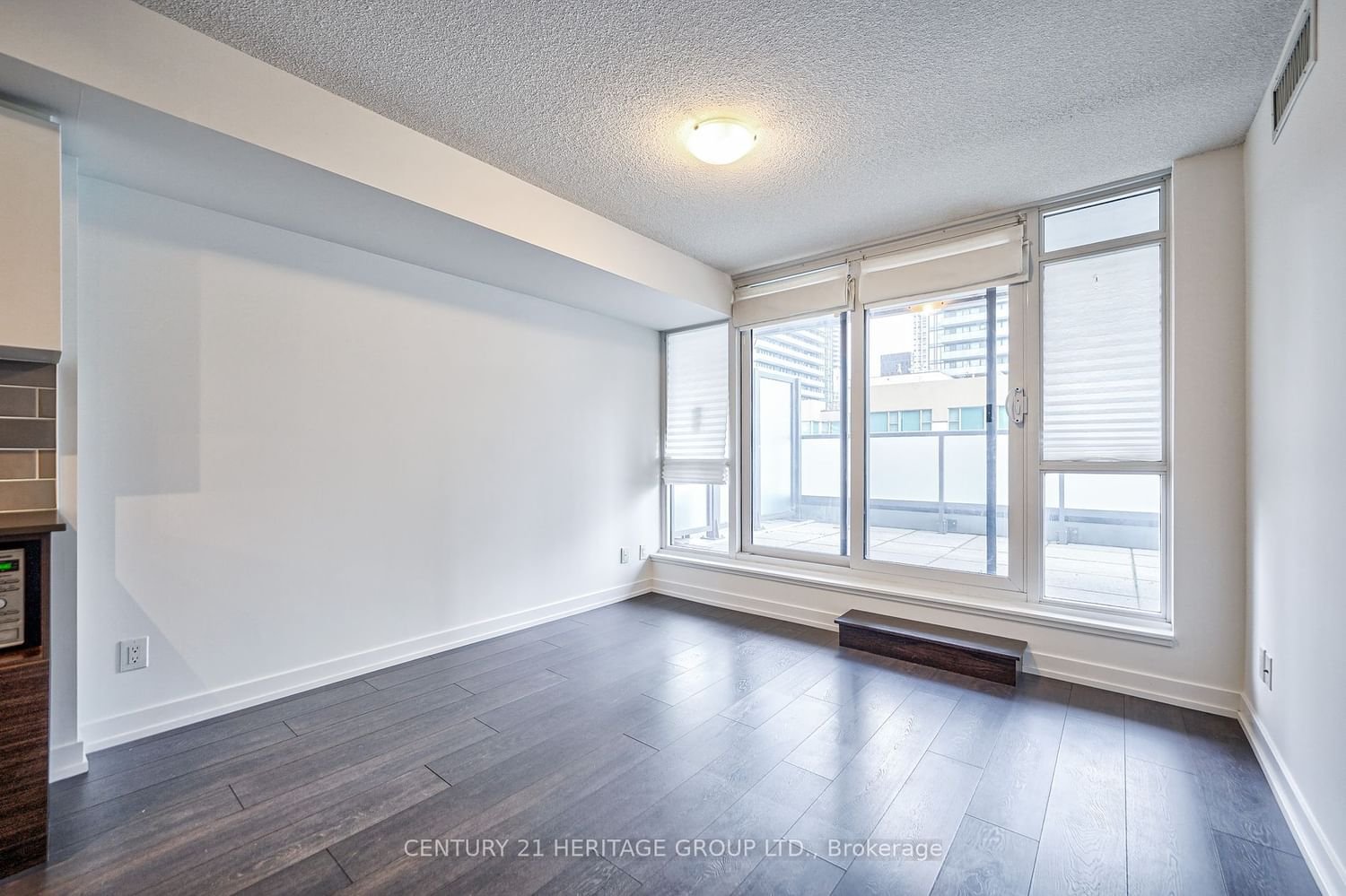 125 Redpath Ave, unit 804 for sale - image #18