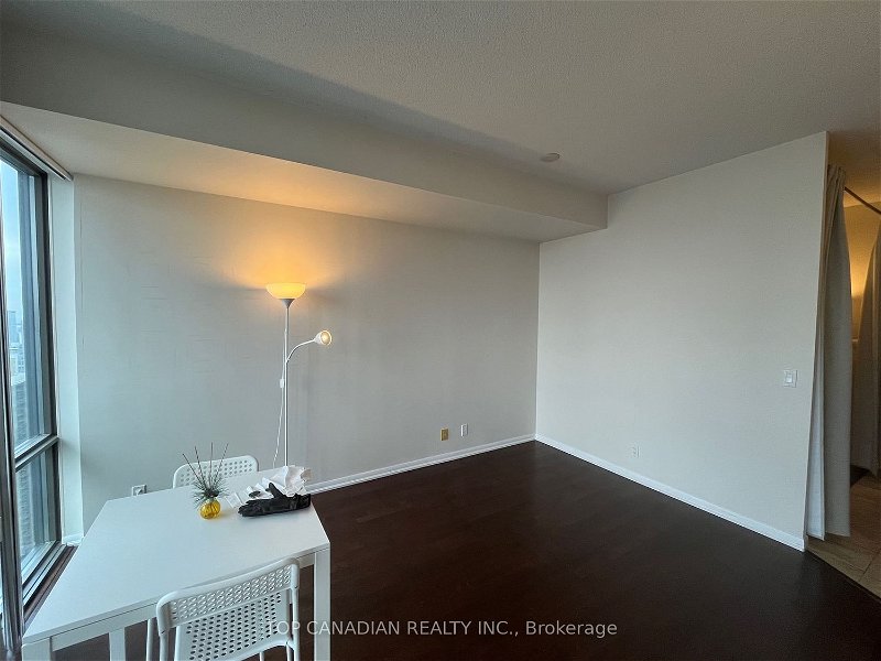 832 Bay St, unit 4406 for rent - image #1