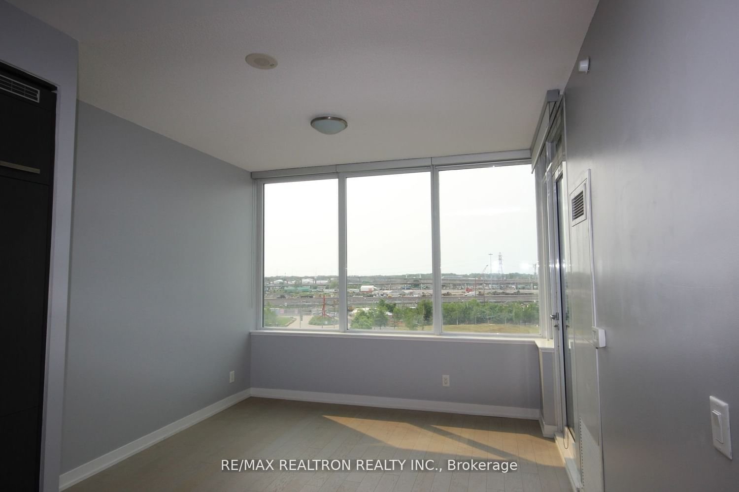 120 Bayview Ave, unit S503 for rent - image #11
