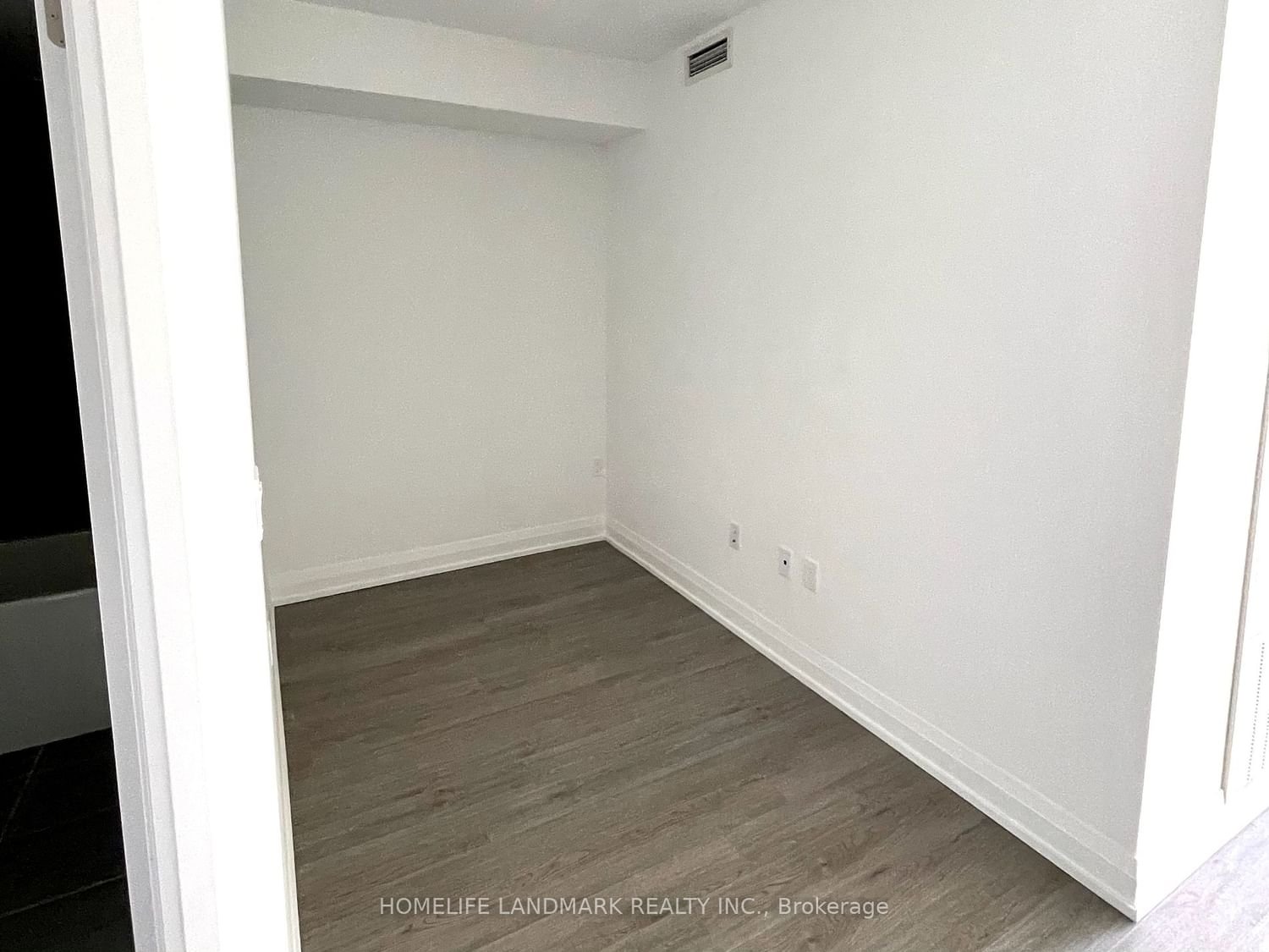 77 Mutual St, unit 1901 for rent - image #3