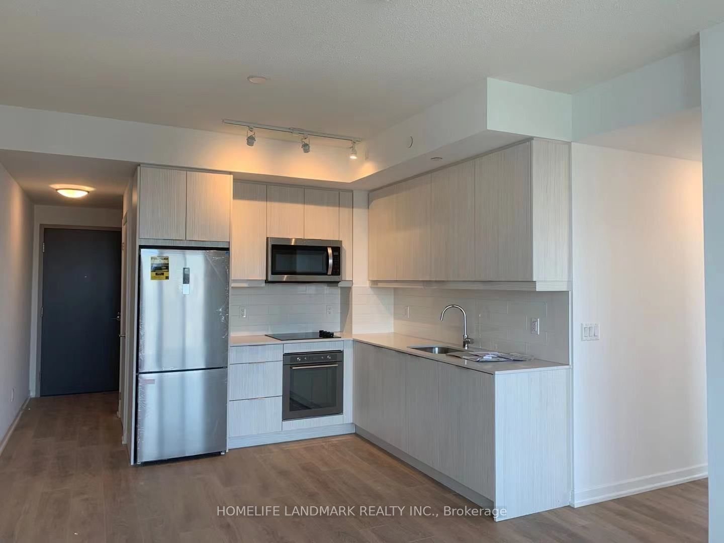 32 Forest Manor Rd, unit 2405 for rent - image #5