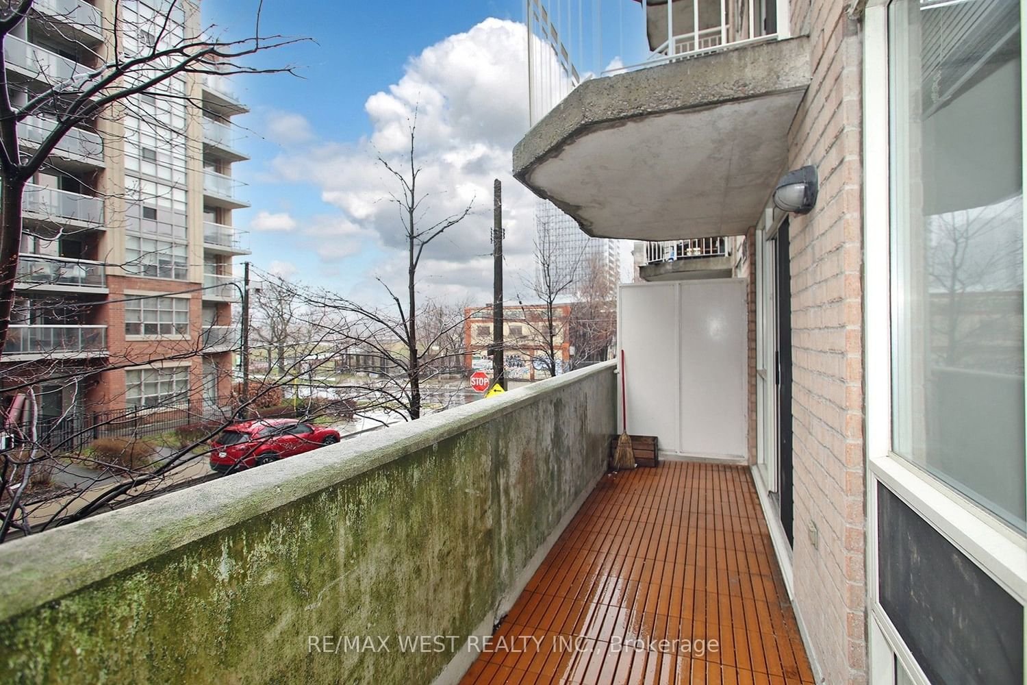 18 Stafford St, unit 202 for sale - image #21