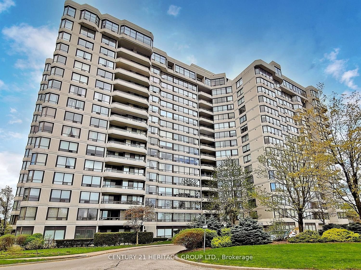 1131 Steeles Ave W, unit 410 for sale - image #2