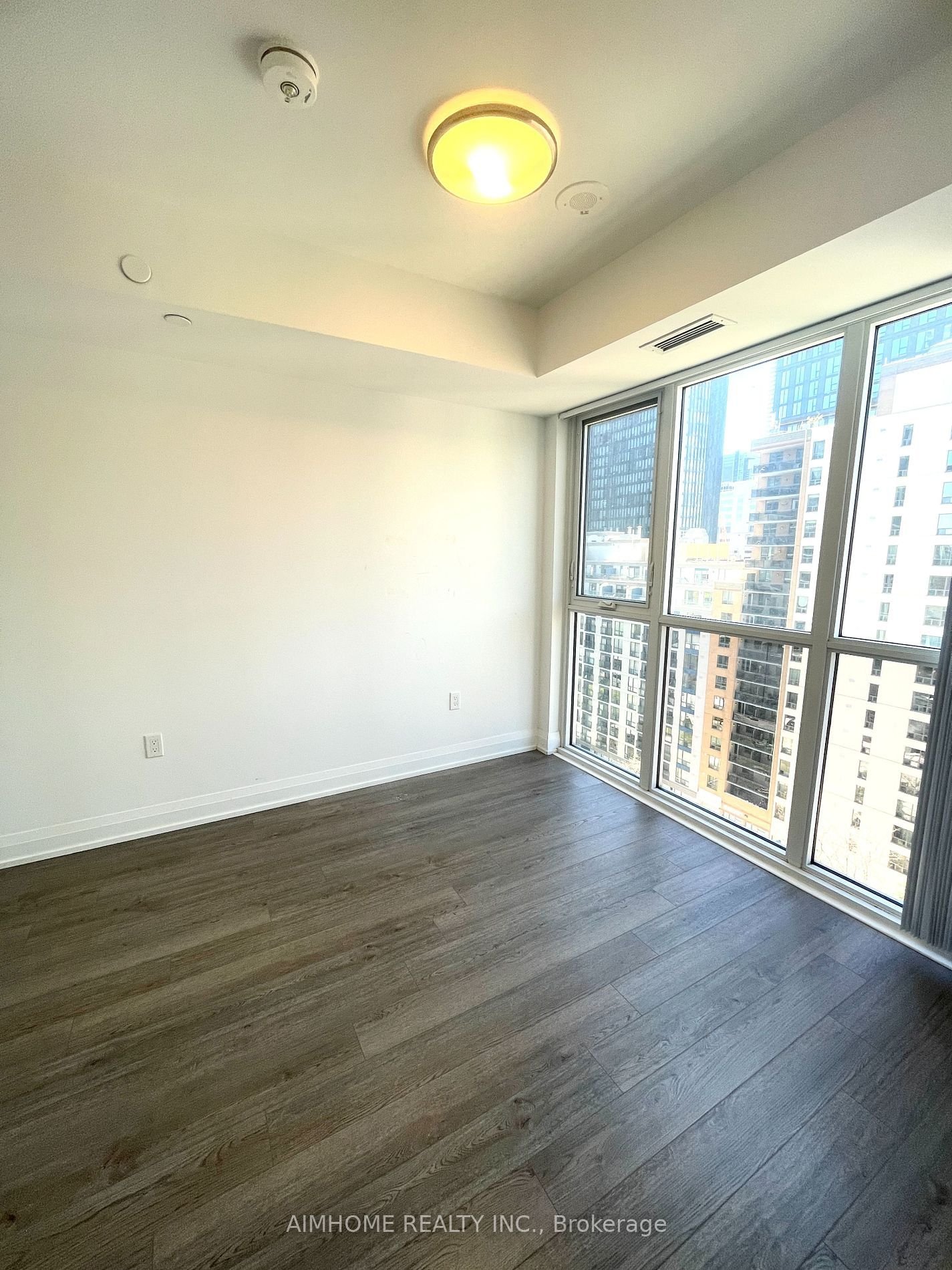 77 Mutual St, unit 1106 for rent - image #6
