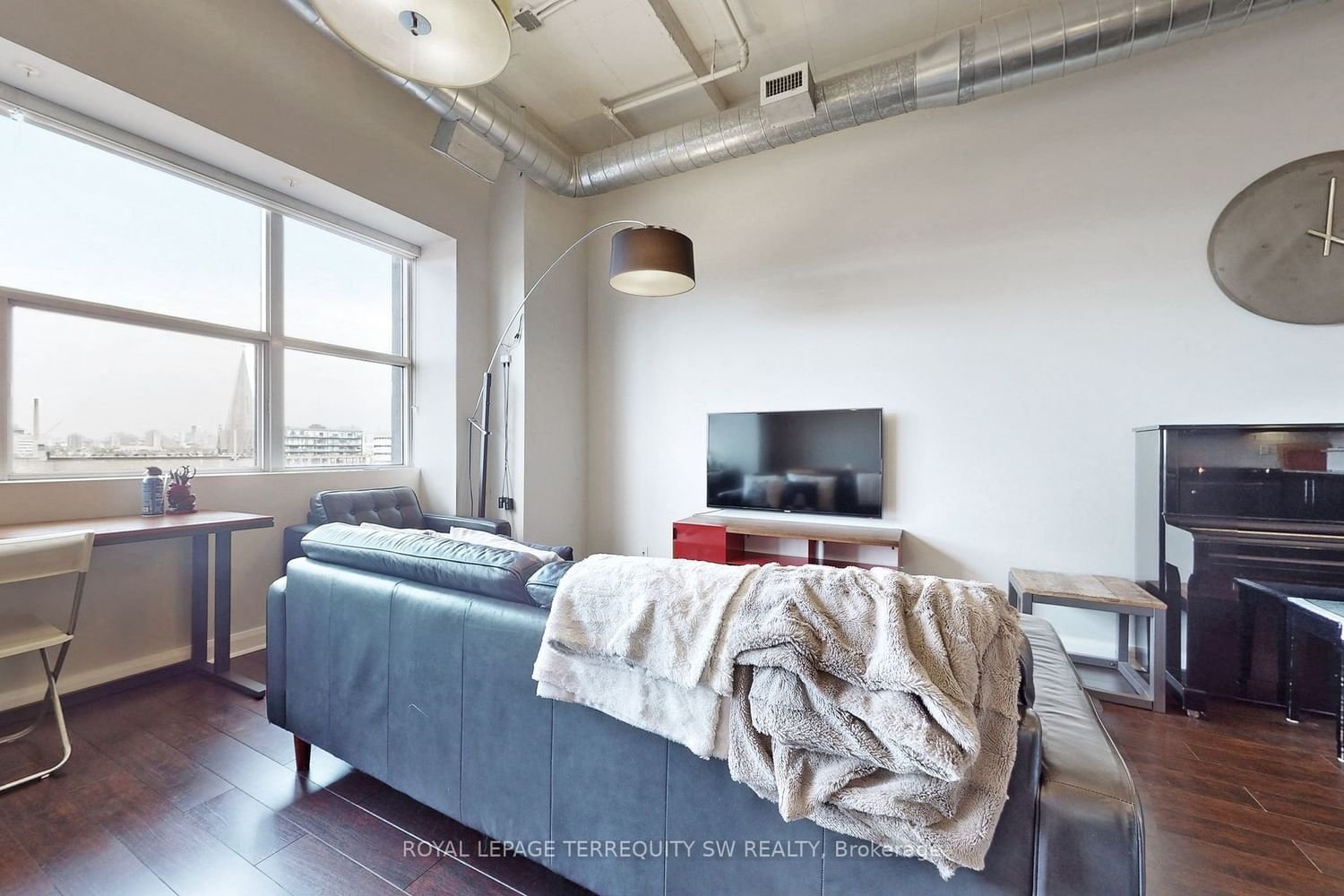 700 King St W, unit 1101 for rent - image #7
