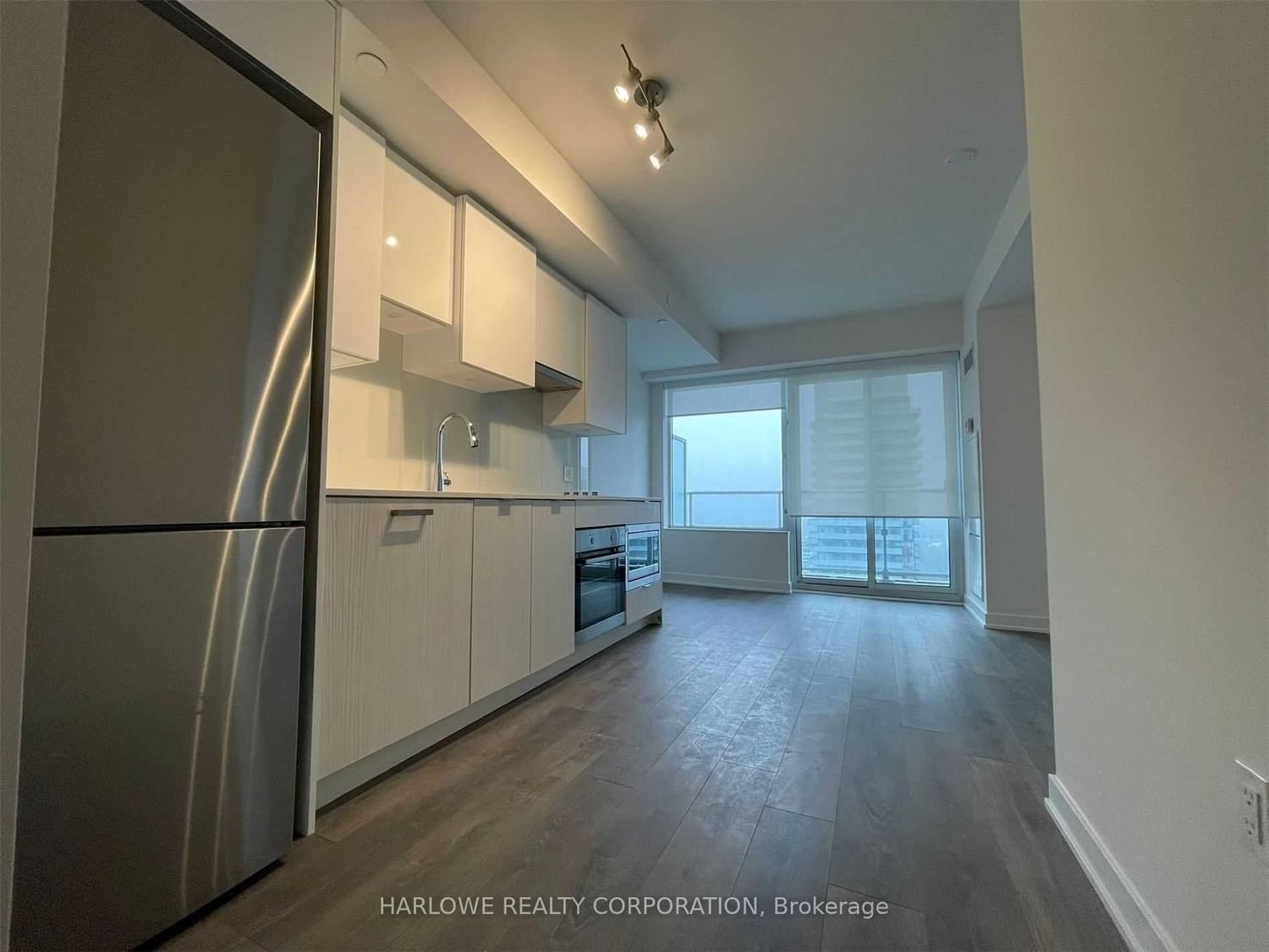 195 Redpath Ave, unit 3209 St for rent - image #10