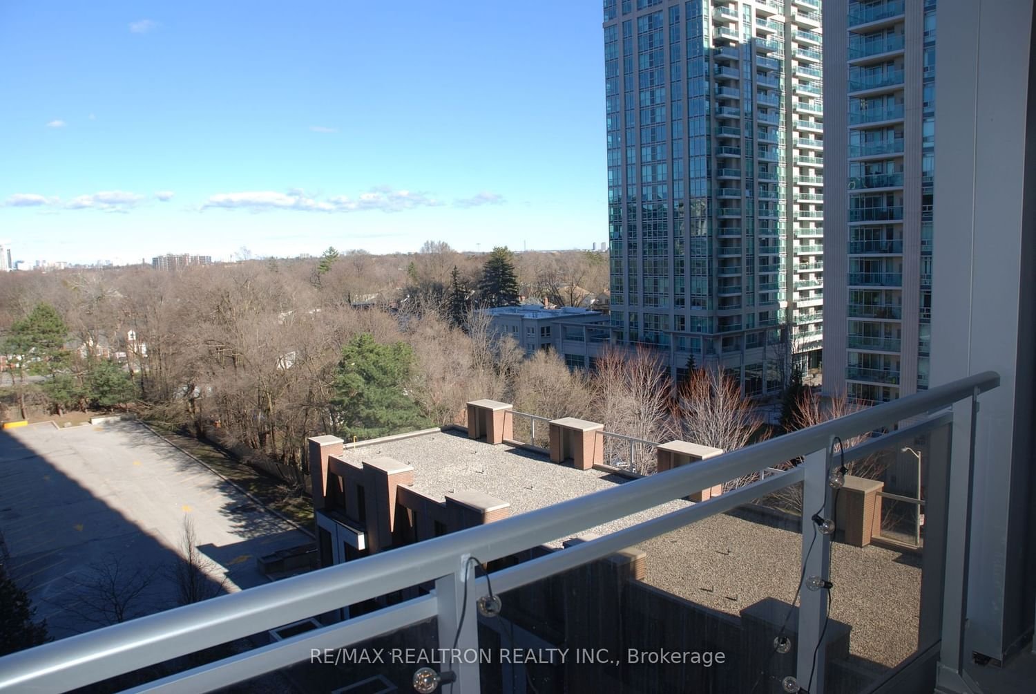 23 Sheppard Ave E, unit 807 for rent - image #13