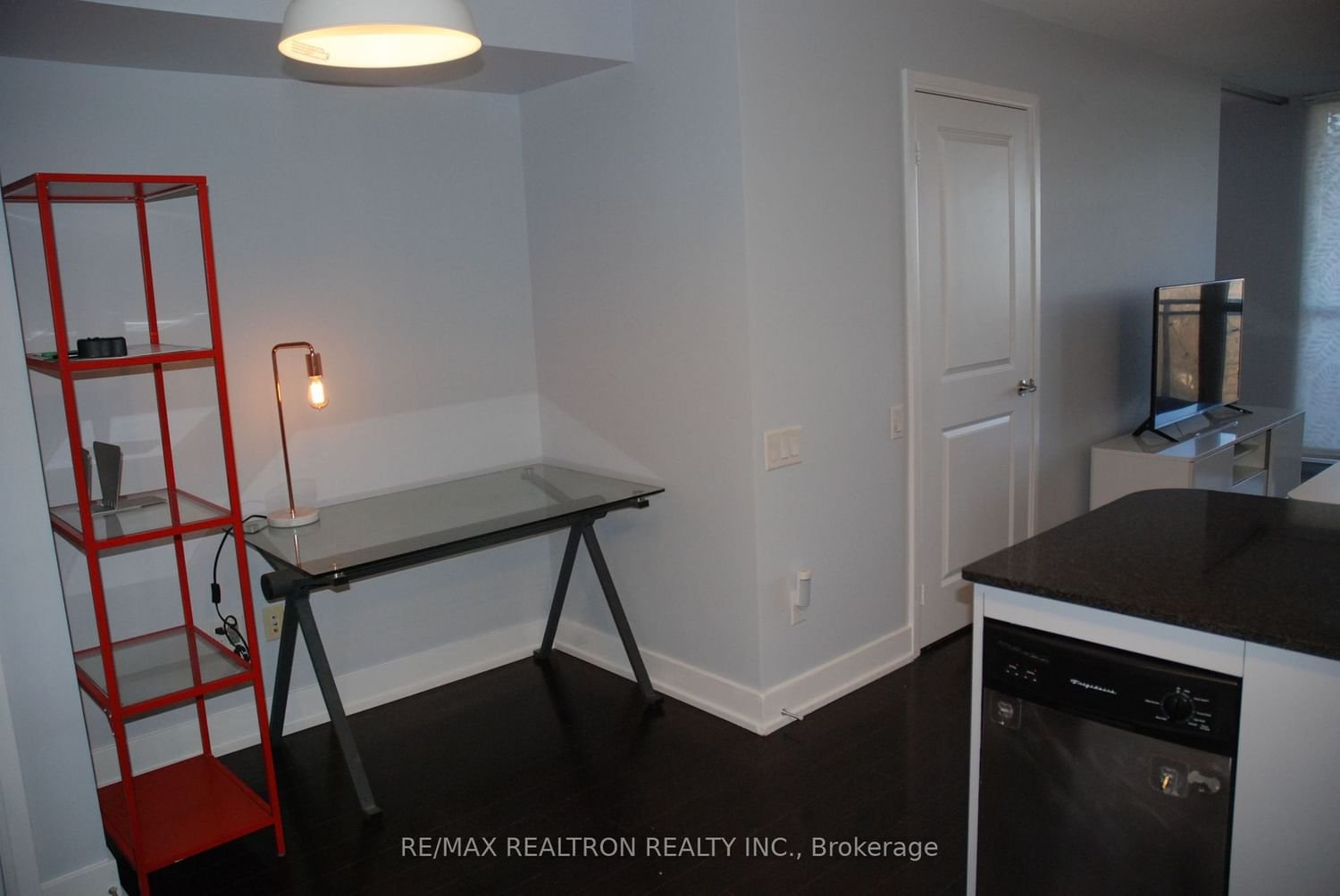 23 Sheppard Ave E, unit 807 for rent - image #6