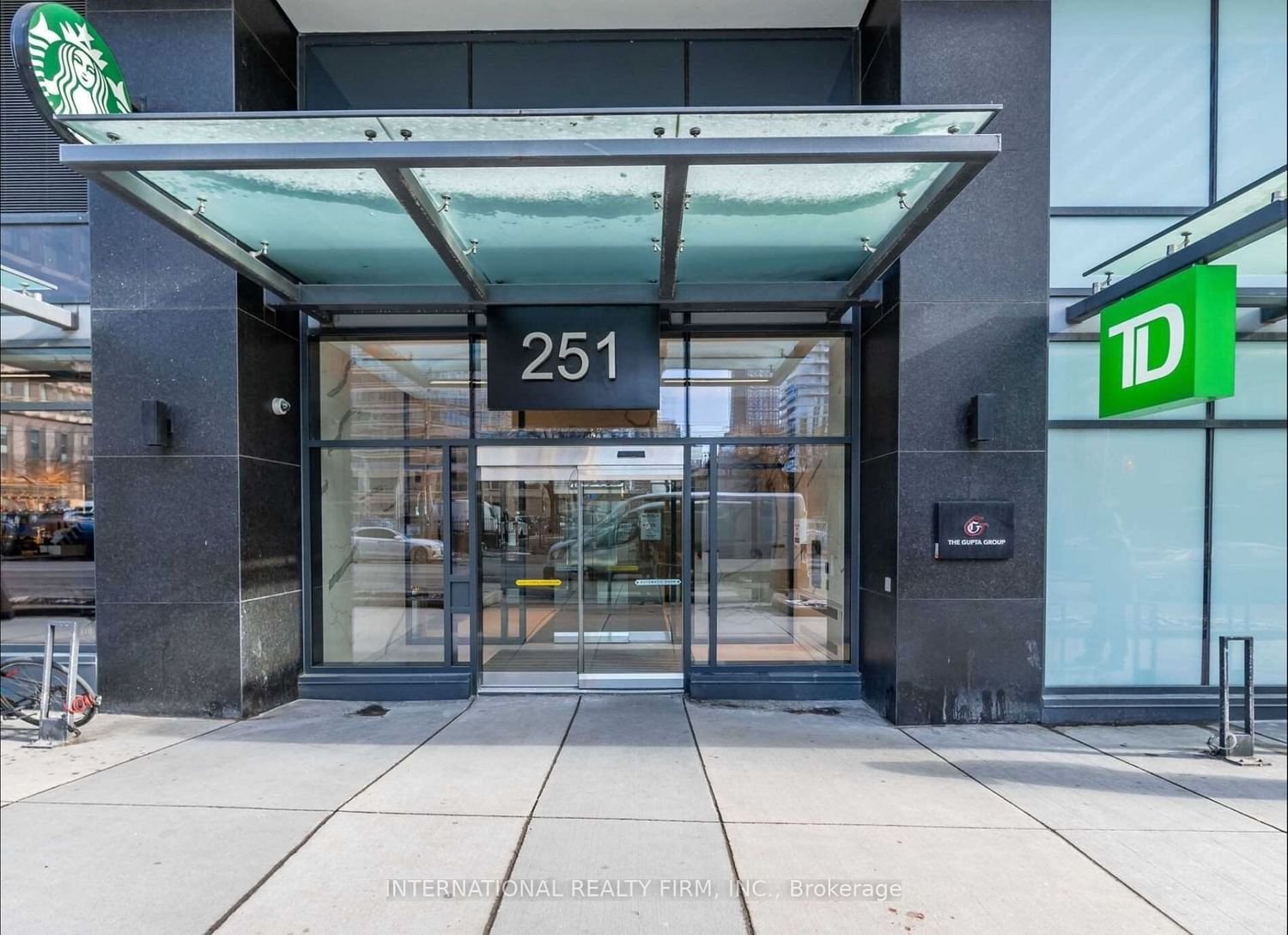 251 Jarvis St N, unit 1002 for rent - image #2