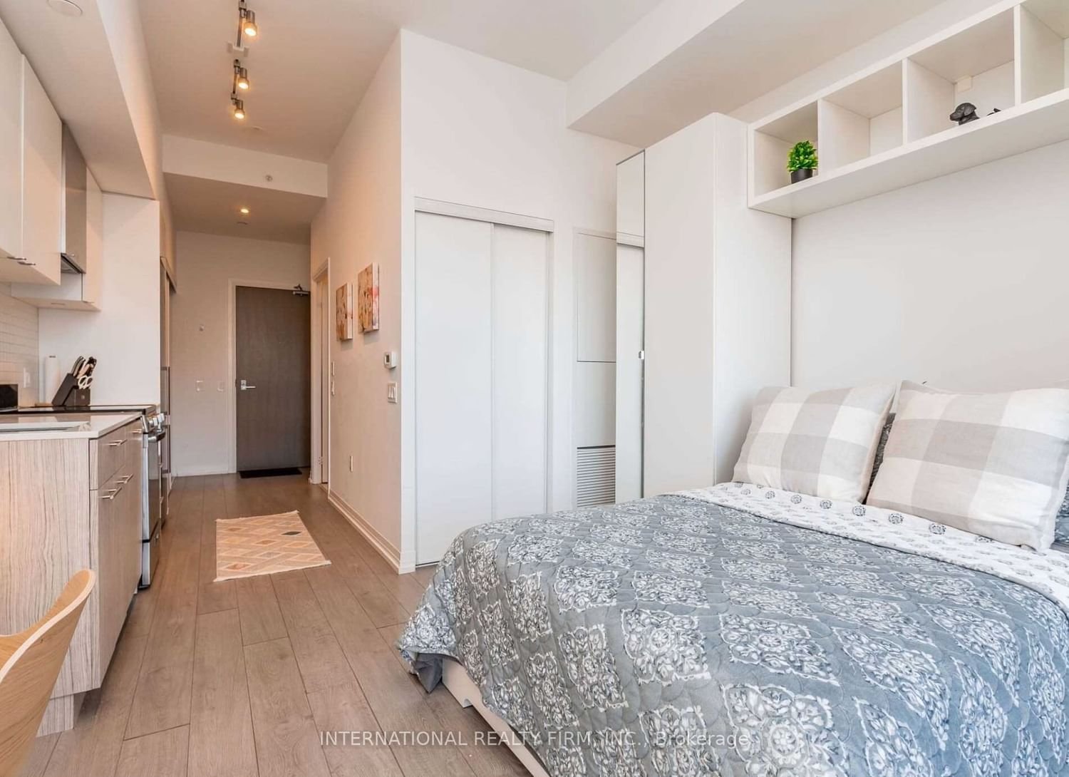 251 Jarvis St N, unit 1002 for rent - image #6
