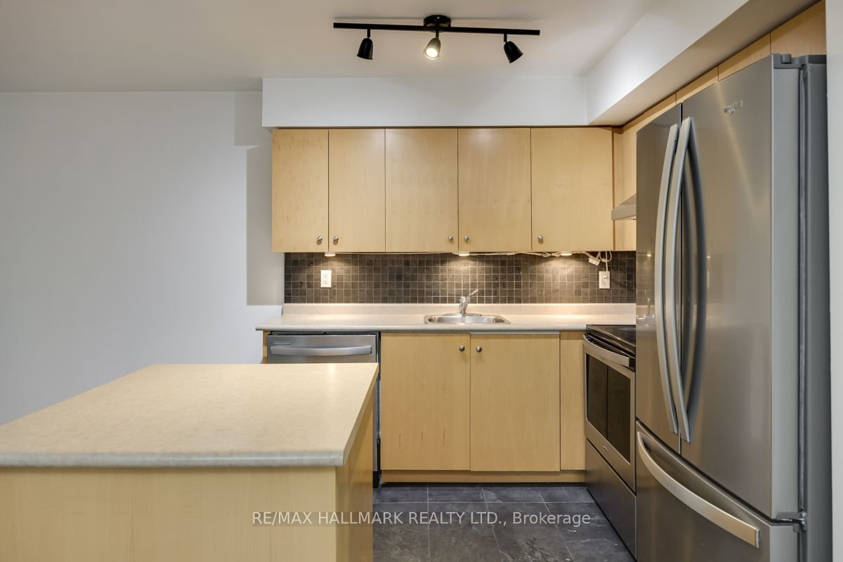 415 Jarvis St, unit 129 for rent - image #12