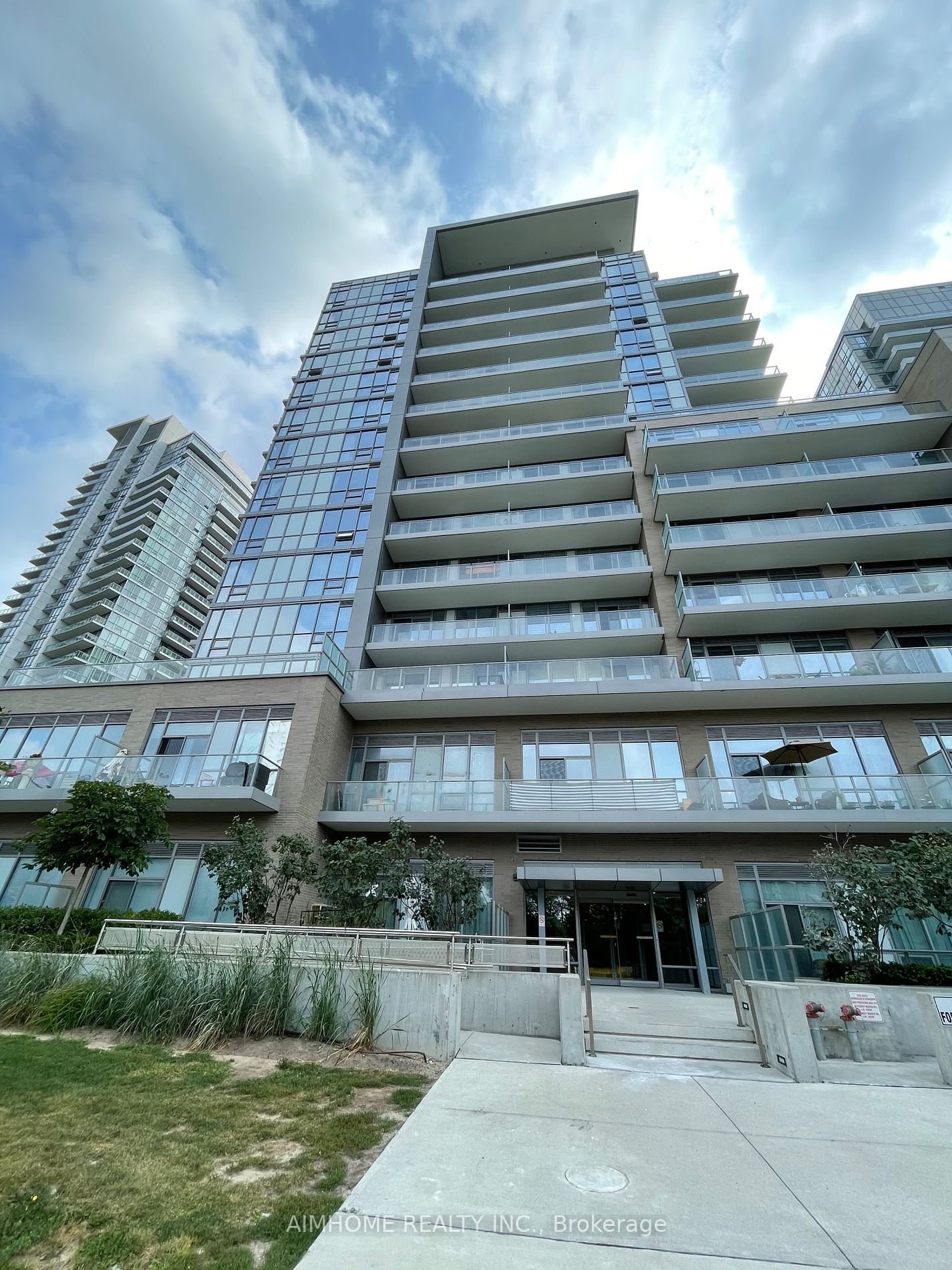 52 Forest Manor Rd, unit Ps04 for rent - image #1