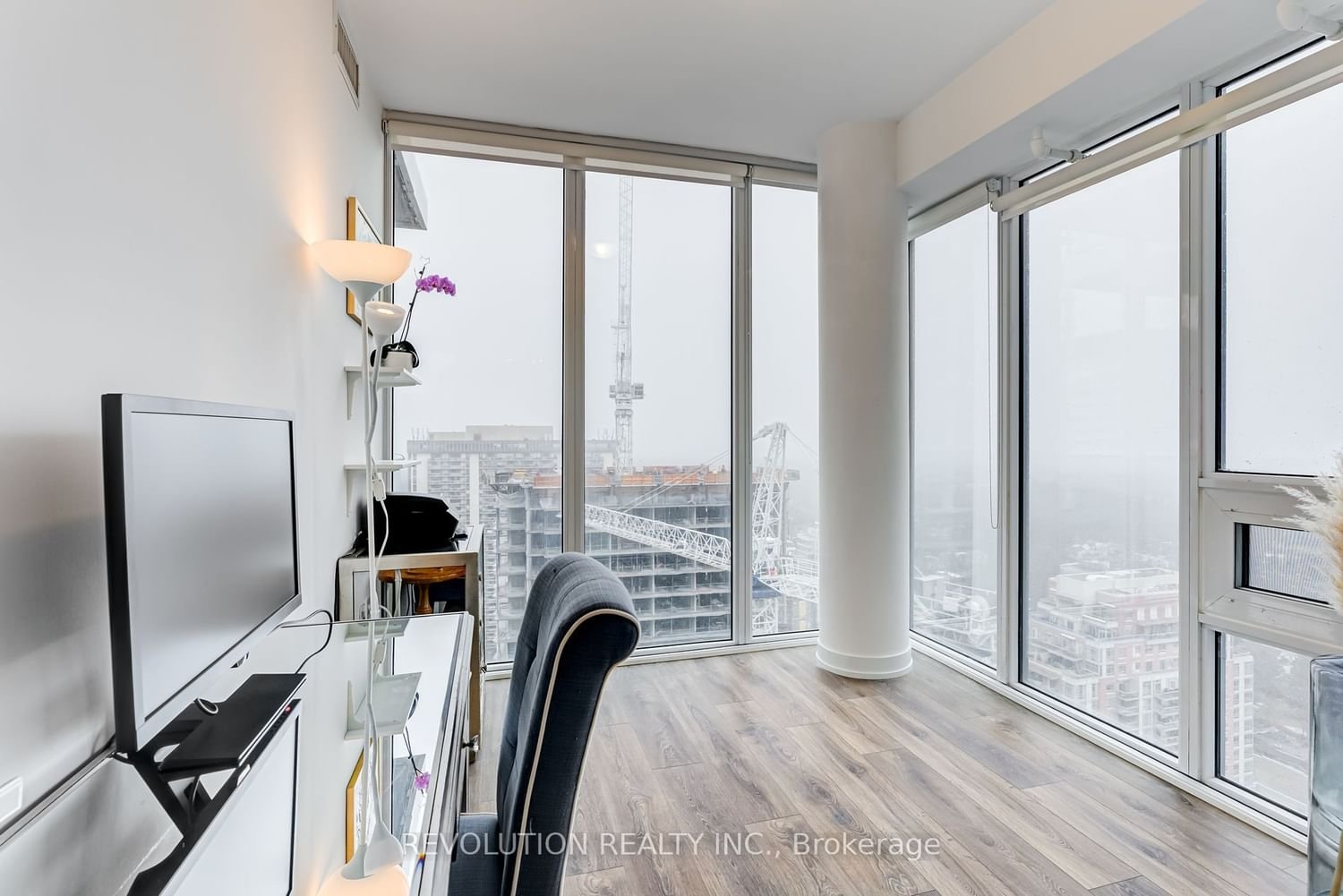 99 Broadway Ave, unit 2903 for rent - image #10