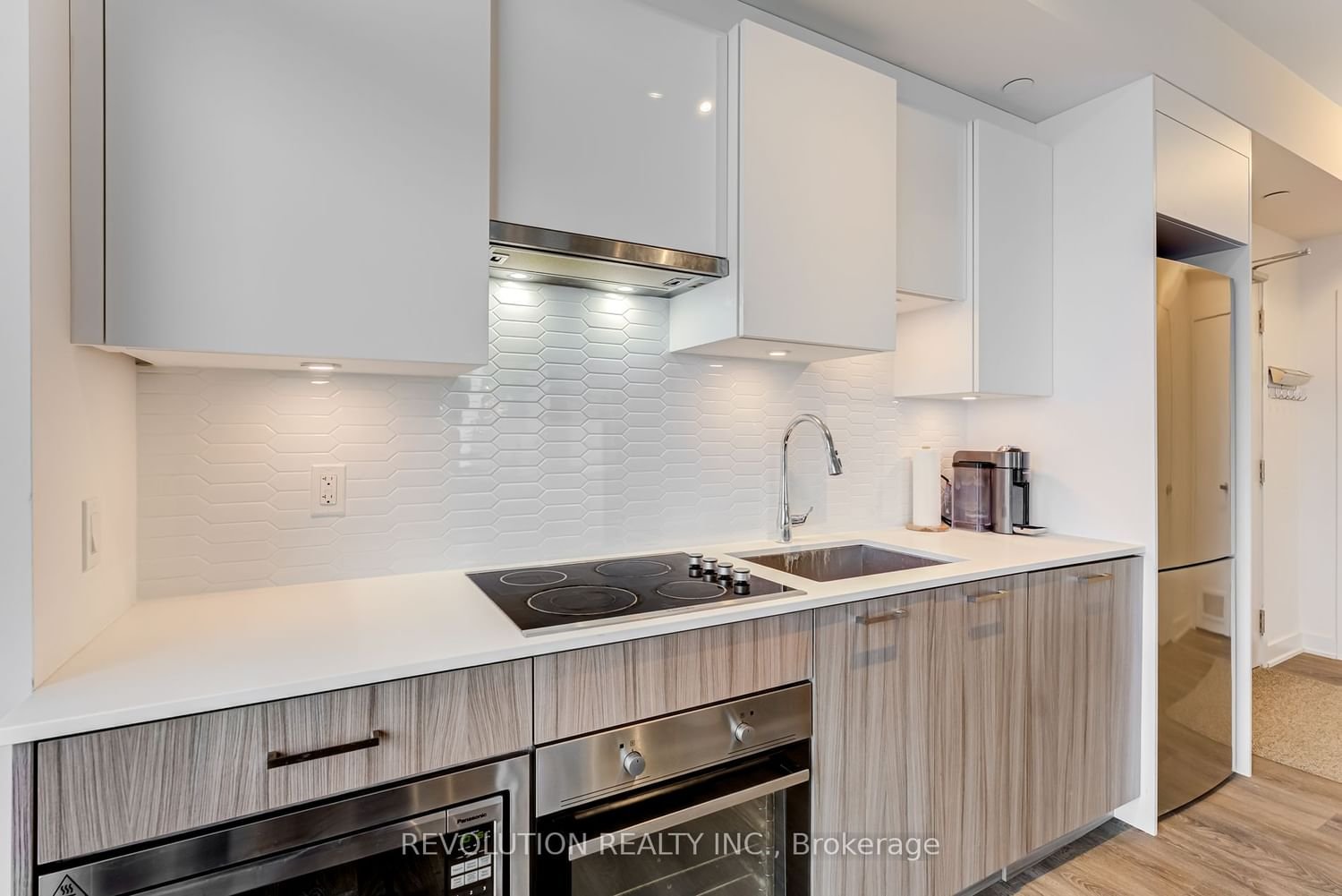 99 Broadway Ave, unit 2903 for rent - image #8