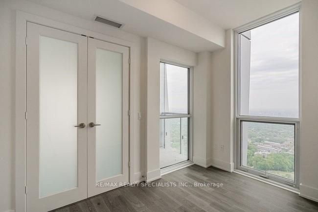 1 Yorkville Ave, unit 5103 for sale - image #18