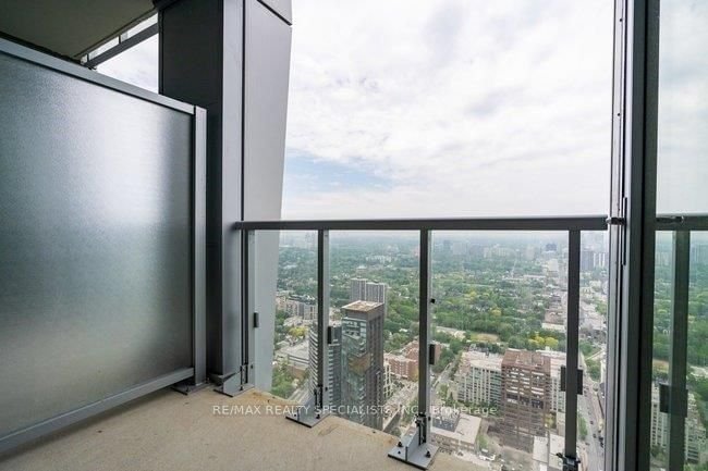 1 Yorkville Ave, unit 5103 for sale - image #20